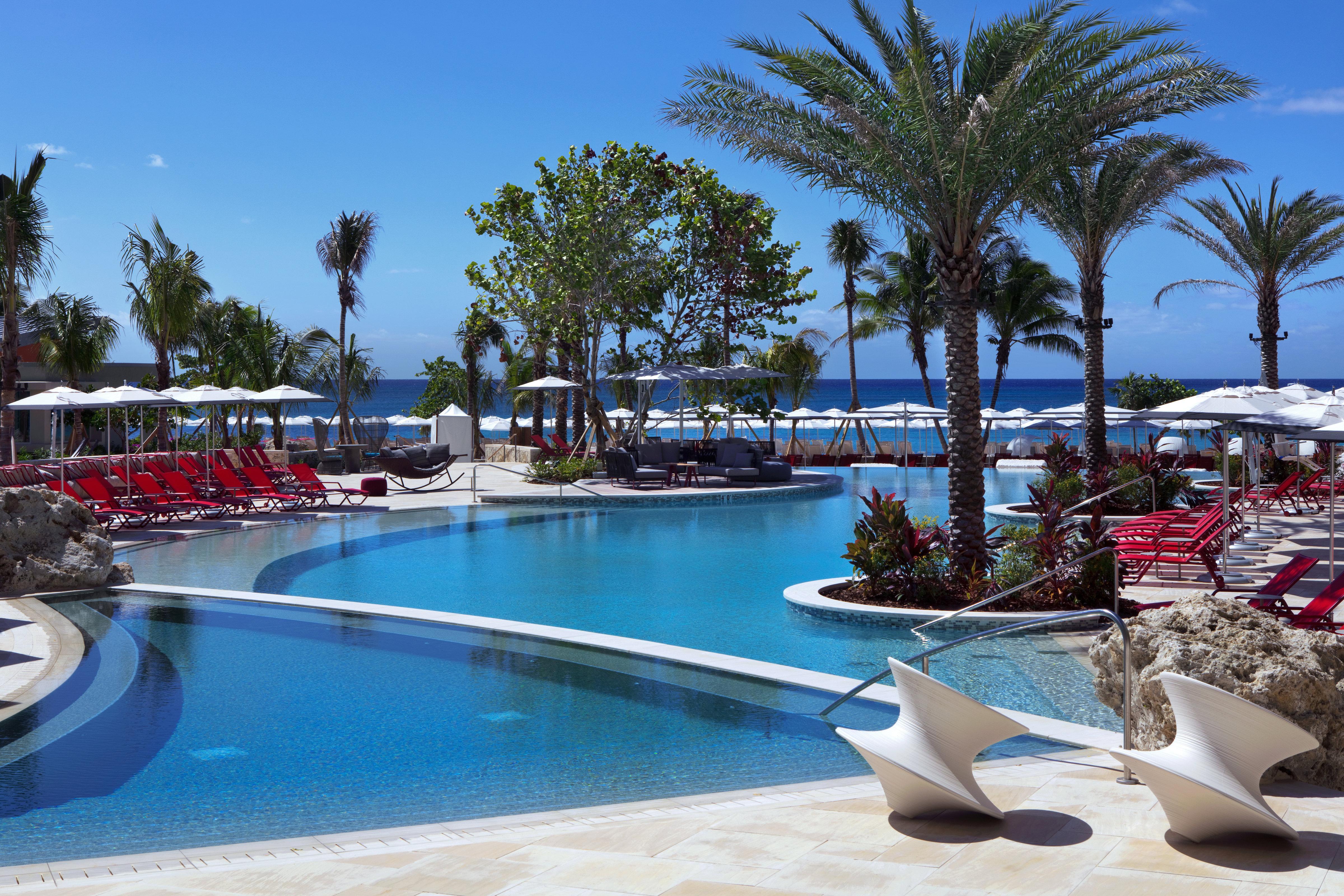 Kimpton Seafire Resort + Spa By Ihg West Bay Экстерьер фото
