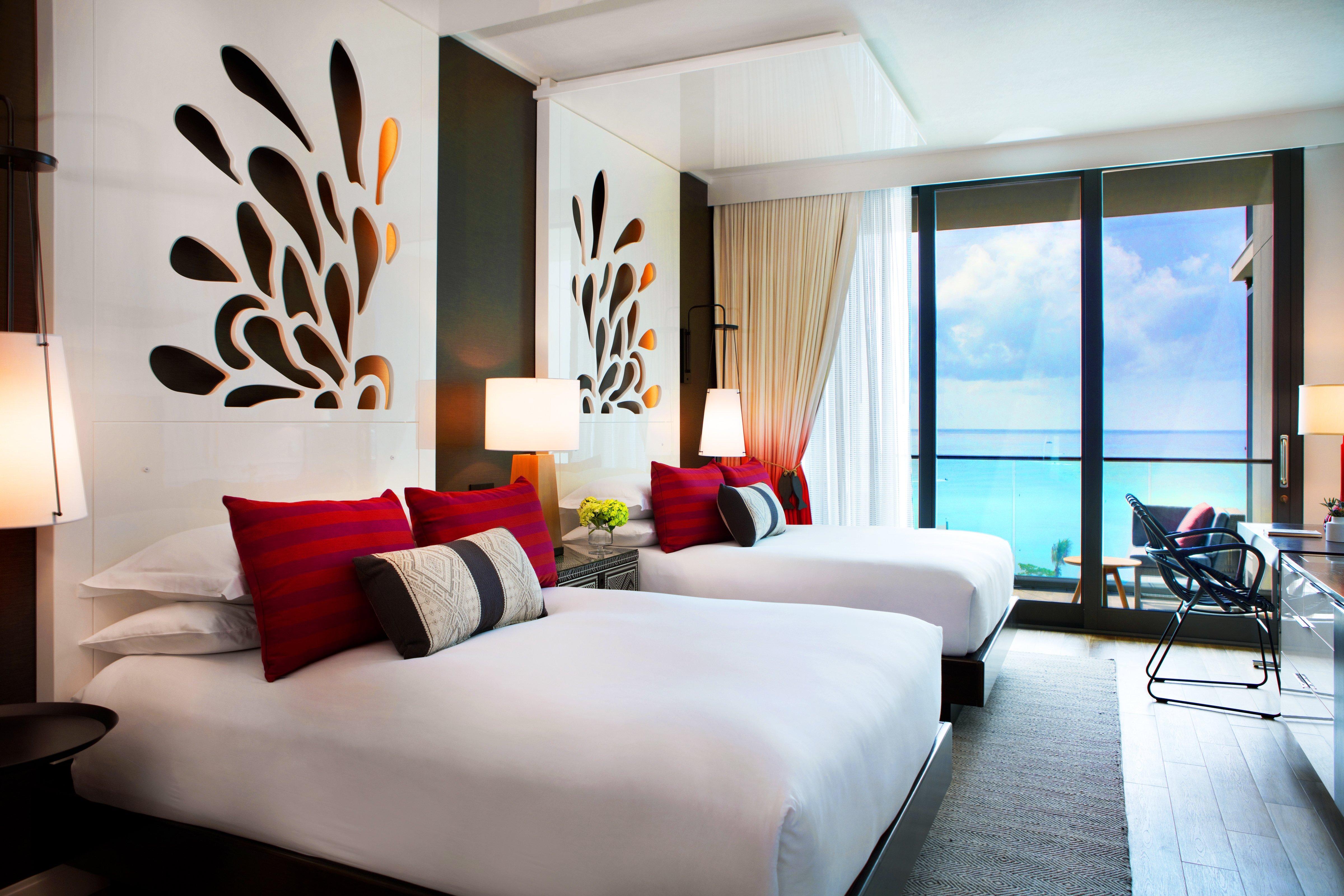 Kimpton Seafire Resort + Spa By Ihg West Bay Экстерьер фото