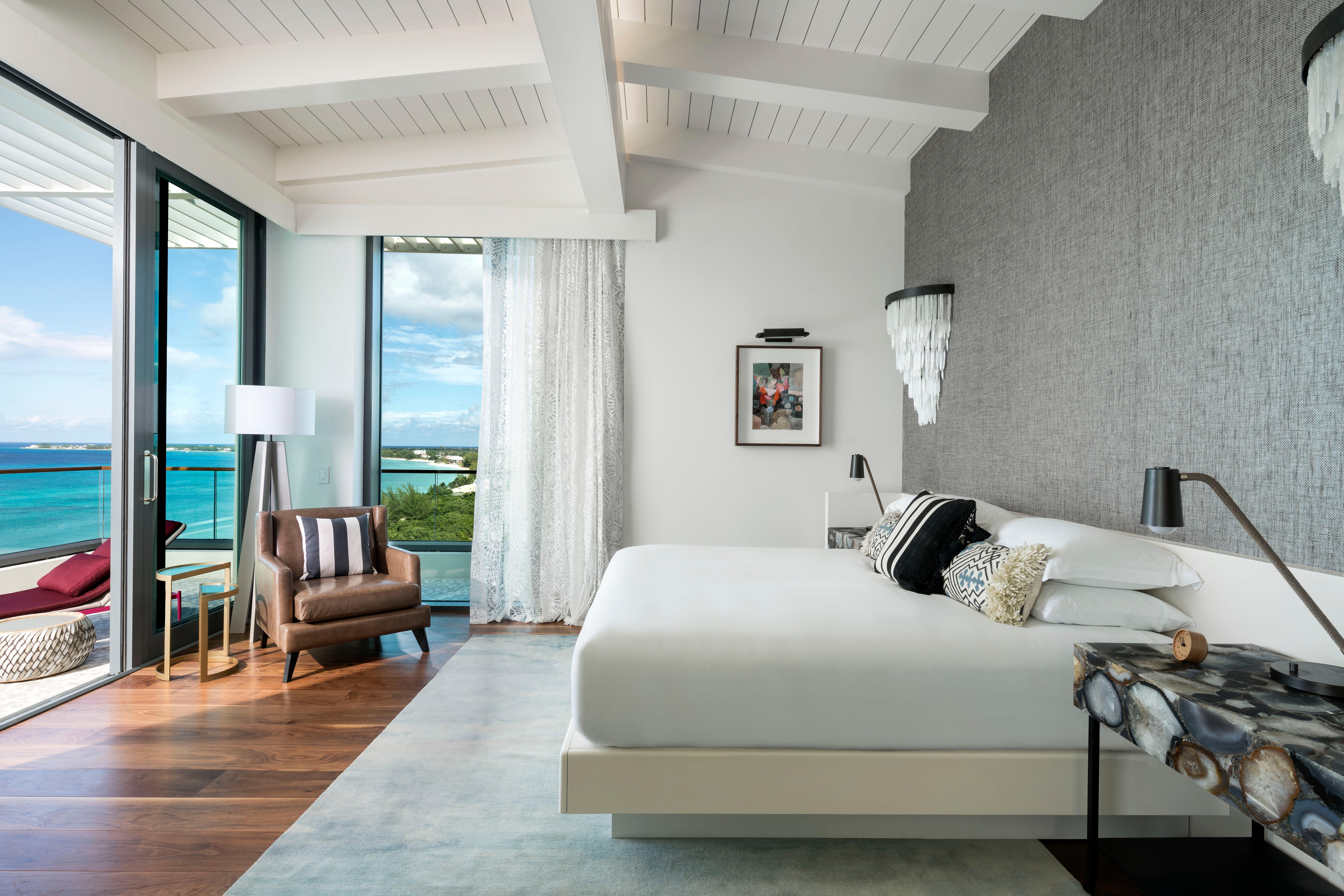 Kimpton Seafire Resort + Spa By Ihg West Bay Экстерьер фото