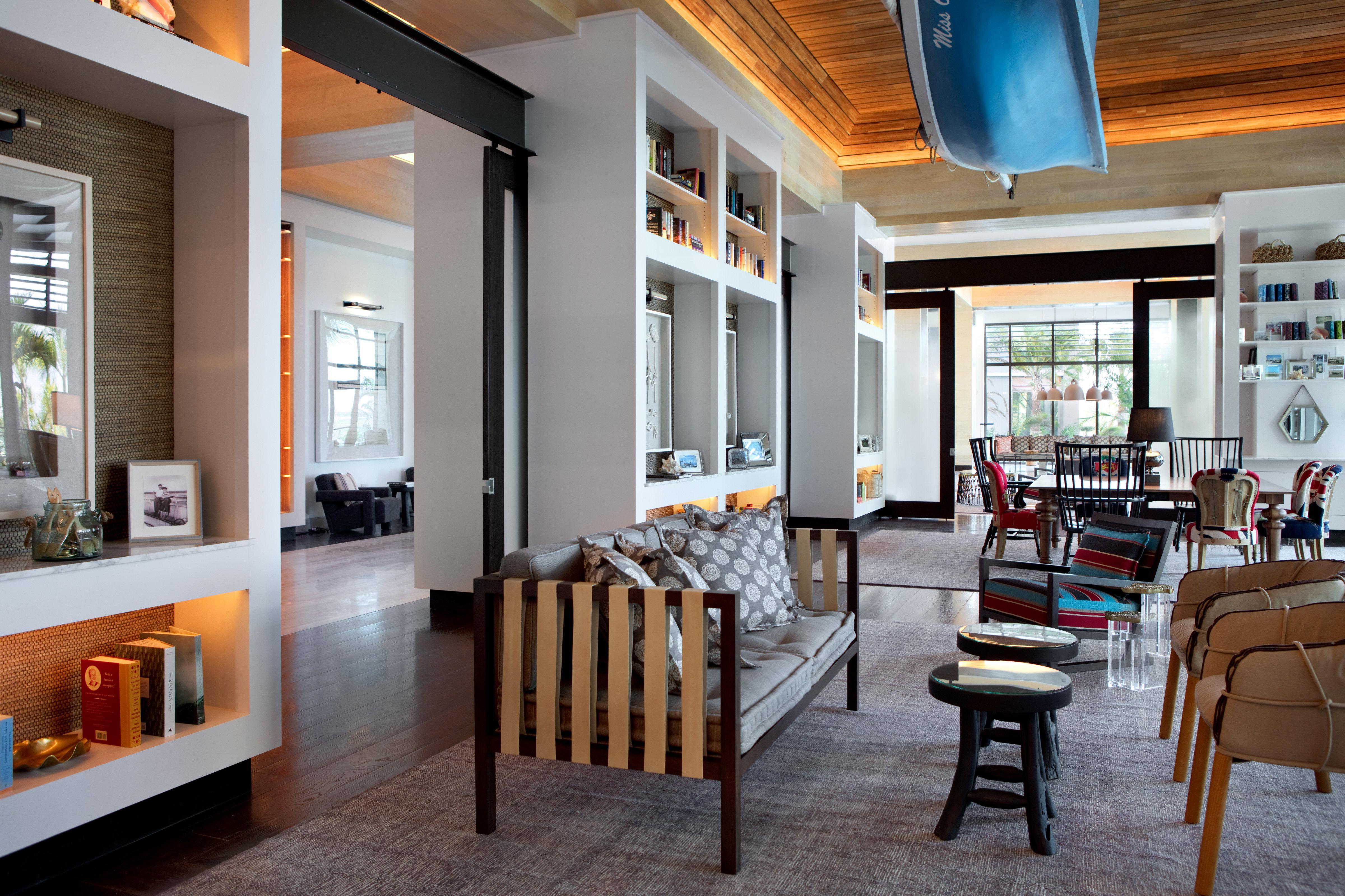 Kimpton Seafire Resort + Spa By Ihg West Bay Экстерьер фото