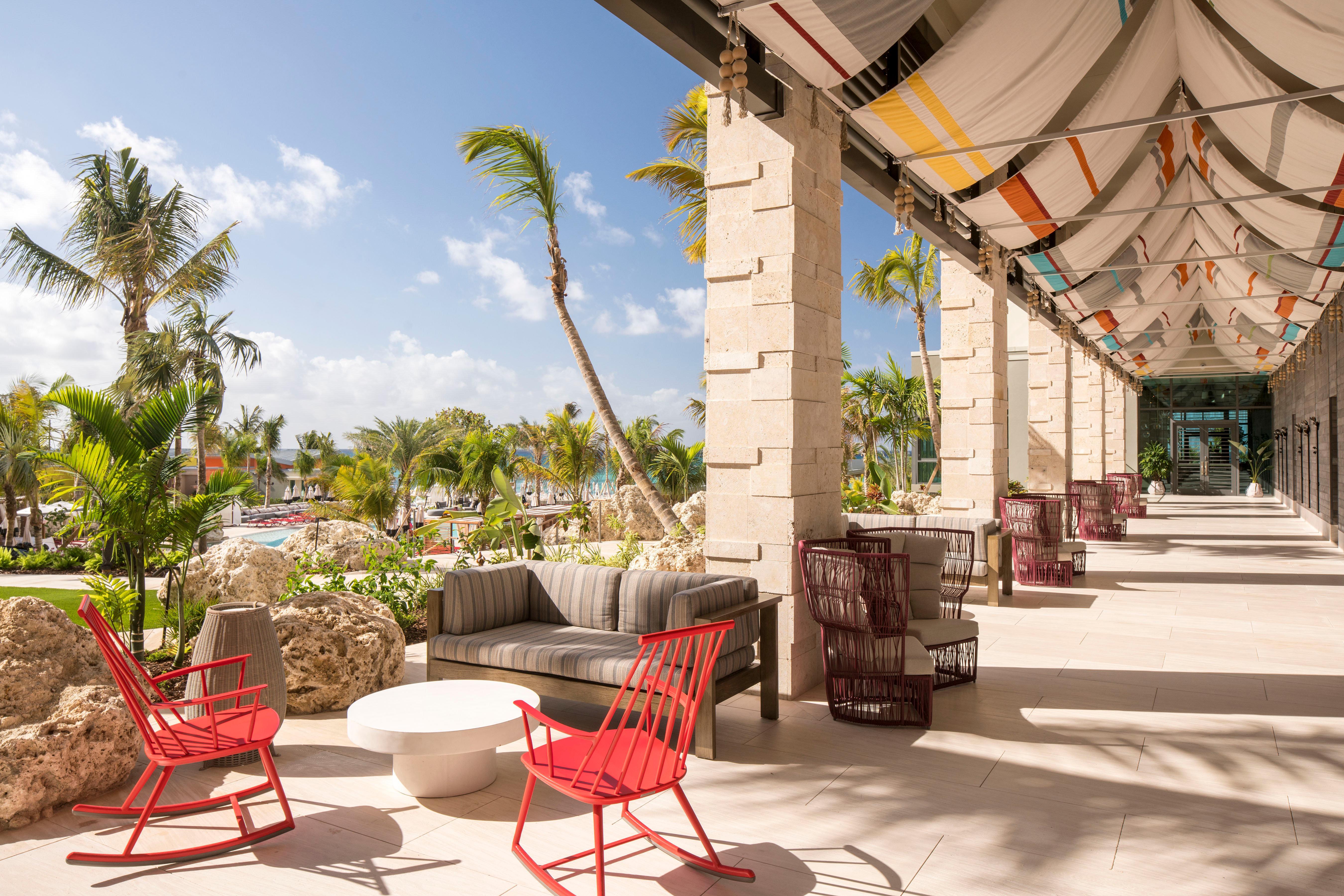 Kimpton Seafire Resort + Spa By Ihg West Bay Экстерьер фото